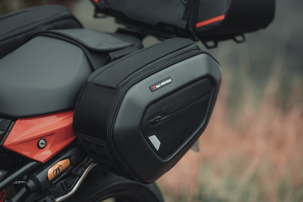 Blaze PRO H Saddlebags Honda CB600F (07-13)/CBR600F (11-13).