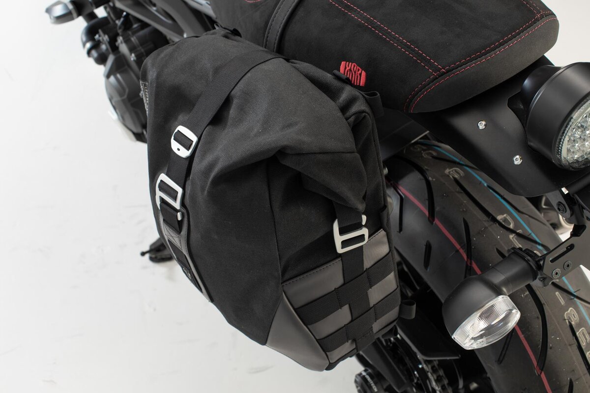 LC Saddlebag 13,5 l x 1 Set Black Edition Yamaha XSR 900 Abarth (17-21). LC Saddlebag 13,5 l x 1 Set Black Edition Yamaha XSR 900 Abarth (17-21).