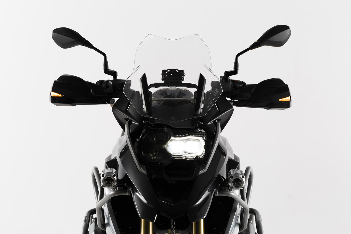 Handguard Kobra BMW R1200GS/R1200GSA/R1200R/S1000XR/F900R. Handguard Kobra BMW R1200GS/R1200GSA/R1200R/S1000XR/F900R.